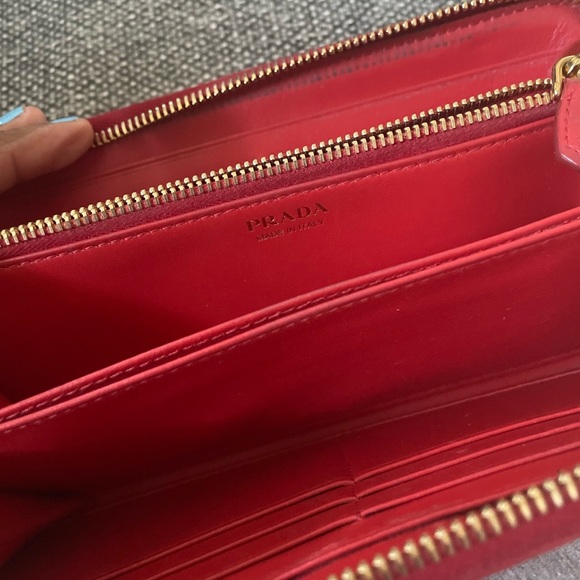 Prada Saffiano Long Wallet - Picture 5 of 7